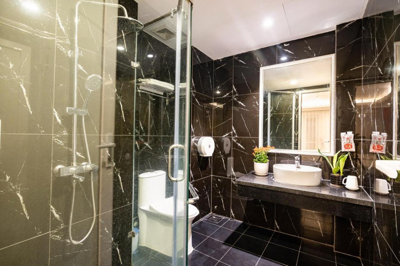 Kieu Anh Hotel - 81 Trung Kinh - By Bay Luxury Hanoi Buitenkant foto