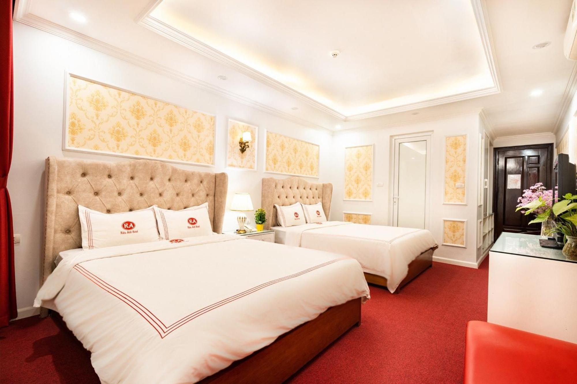 Kieu Anh Hotel - 81 Trung Kinh - By Bay Luxury Hanoi Buitenkant foto