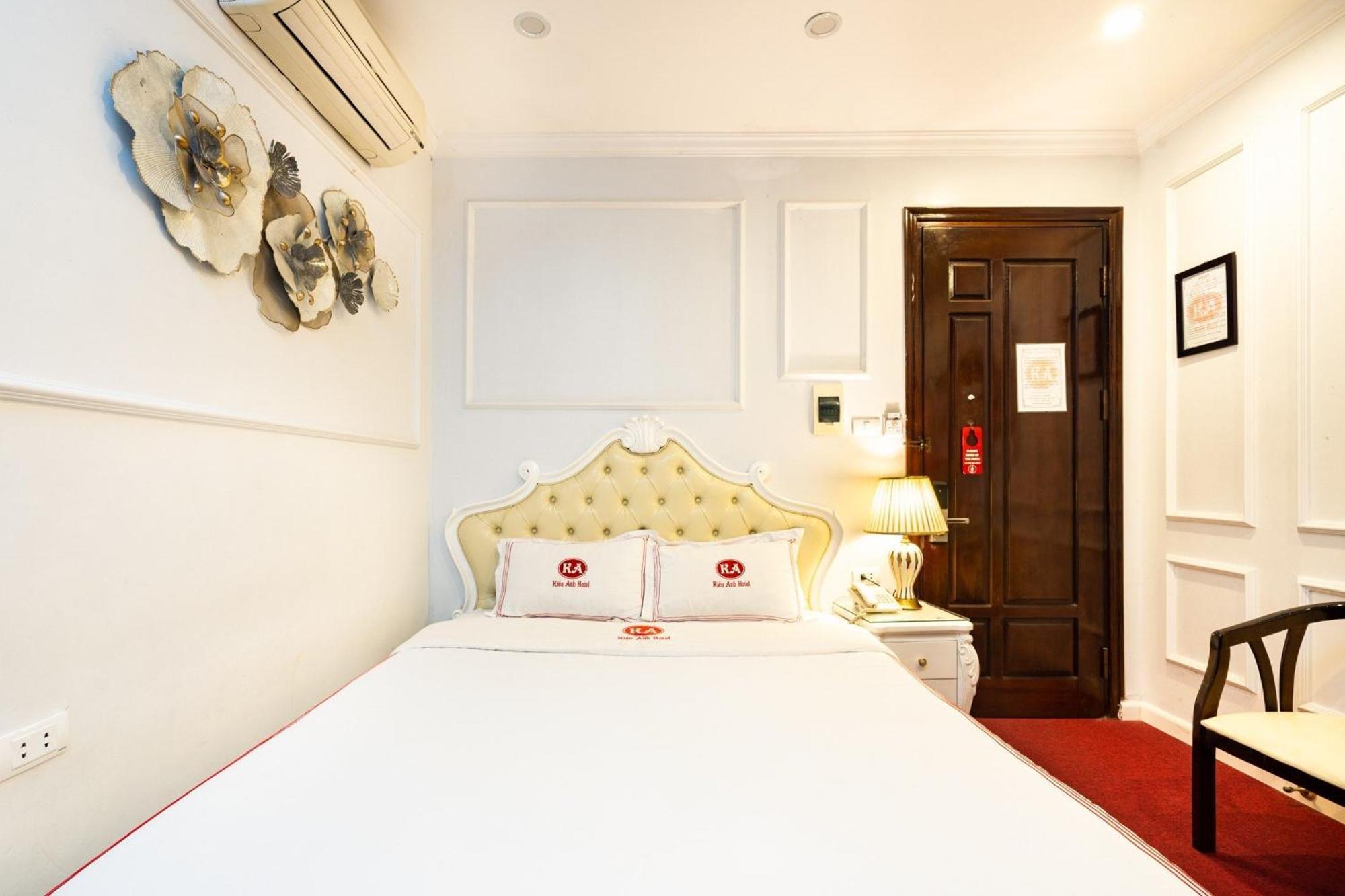 Kieu Anh Hotel - 81 Trung Kinh - By Bay Luxury Hanoi Buitenkant foto