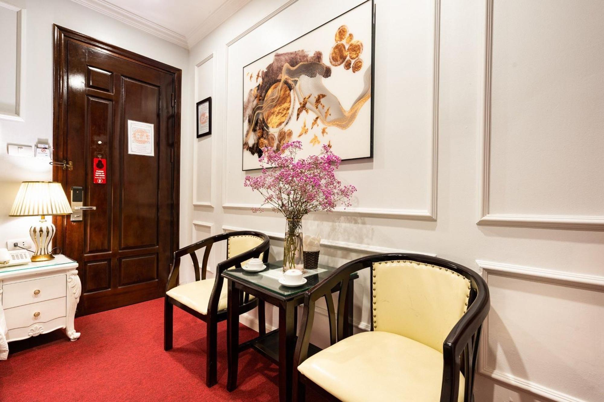 Kieu Anh Hotel - 81 Trung Kinh - By Bay Luxury Hanoi Buitenkant foto