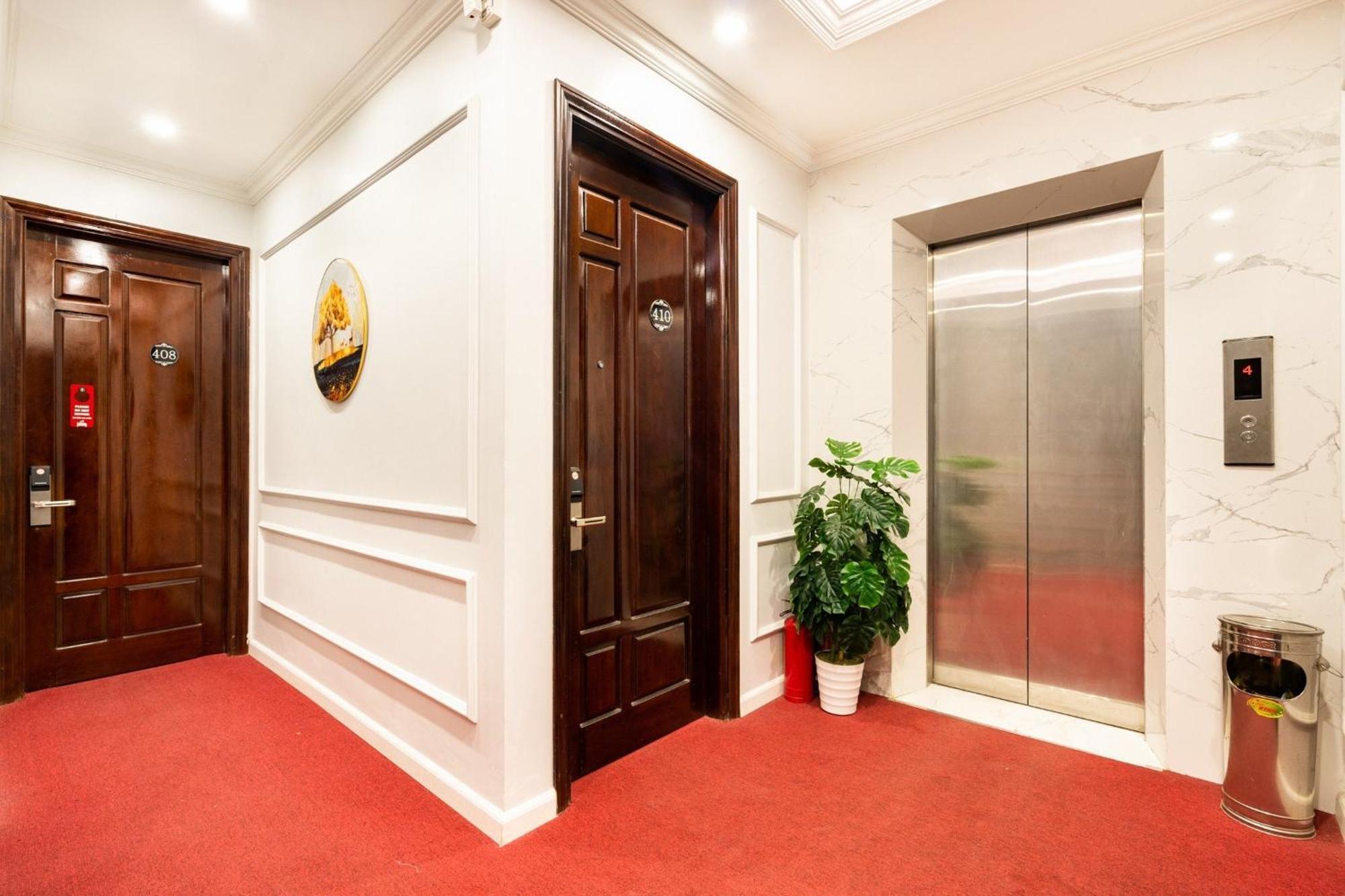 Kieu Anh Hotel - 81 Trung Kinh - By Bay Luxury Hanoi Buitenkant foto