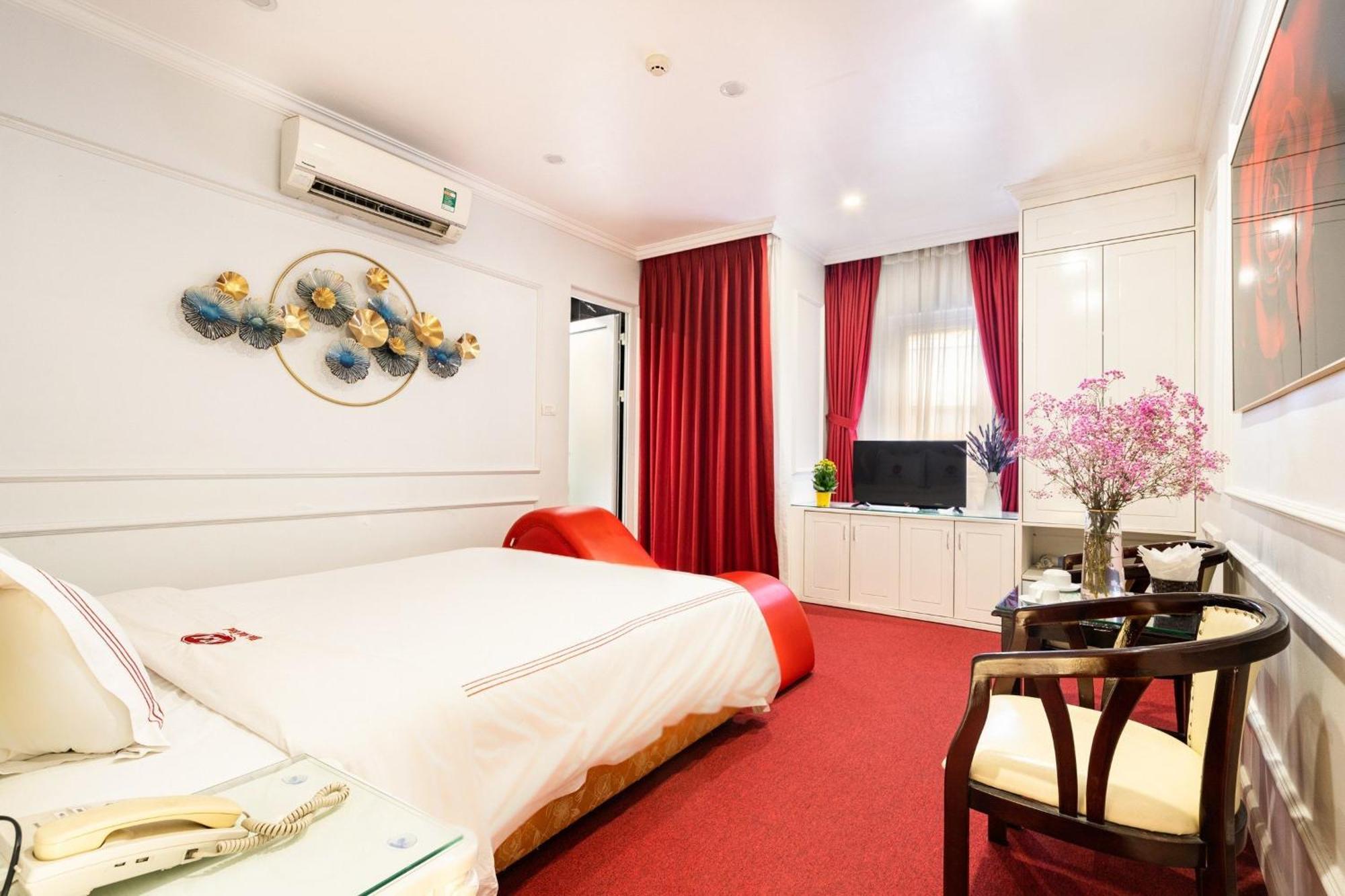 Kieu Anh Hotel - 81 Trung Kinh - By Bay Luxury Hanoi Buitenkant foto